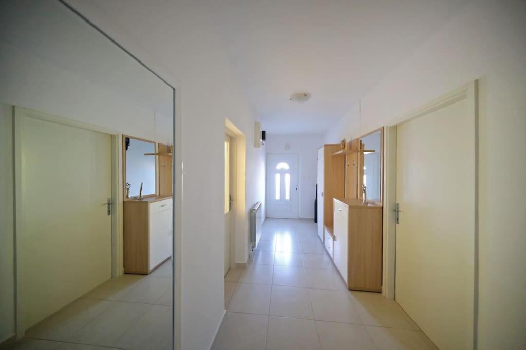 Luxury Apartment Petra With Private Pool Ζαντάρ Εξωτερικό φωτογραφία