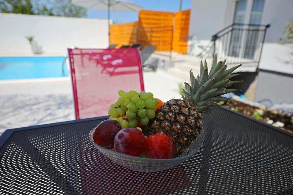 Luxury Apartment Petra With Private Pool Ζαντάρ Εξωτερικό φωτογραφία