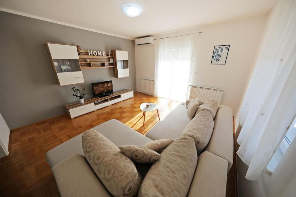 Luxury Apartment Petra With Private Pool Ζαντάρ Εξωτερικό φωτογραφία
