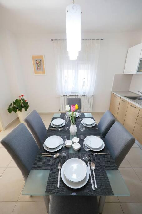 Luxury Apartment Petra With Private Pool Ζαντάρ Εξωτερικό φωτογραφία
