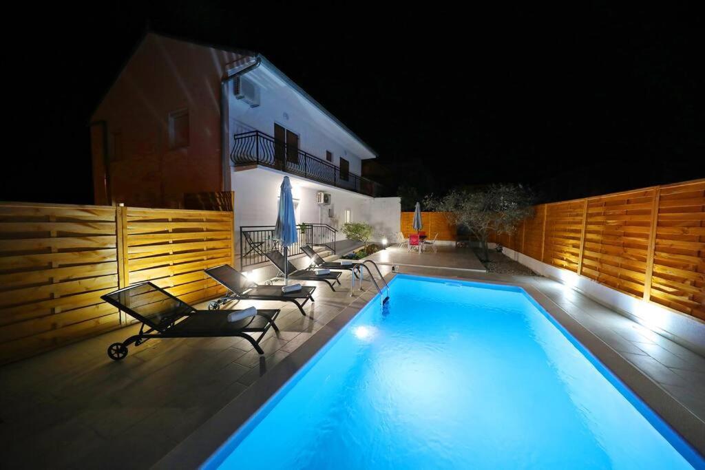 Luxury Apartment Petra With Private Pool Ζαντάρ Εξωτερικό φωτογραφία