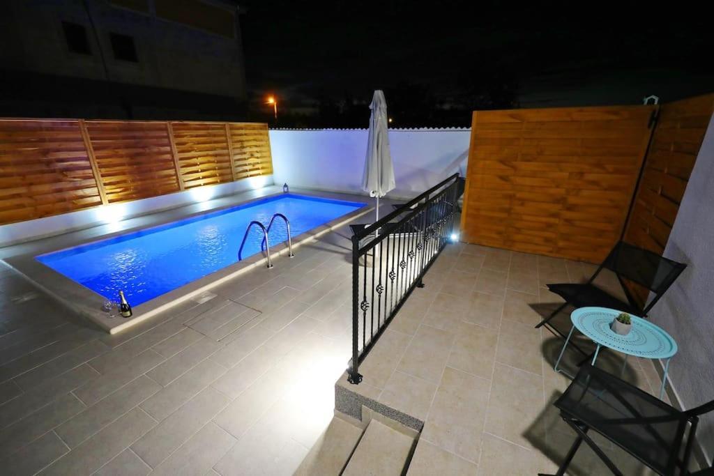 Luxury Apartment Petra With Private Pool Ζαντάρ Εξωτερικό φωτογραφία